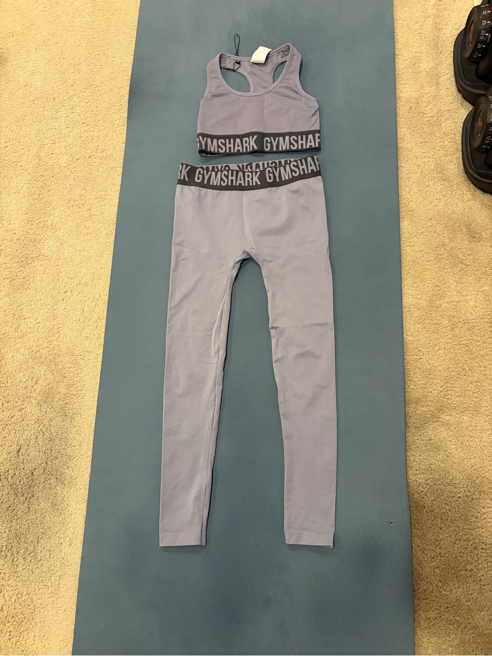 GymShark Fit Top& Leggings Set Purple